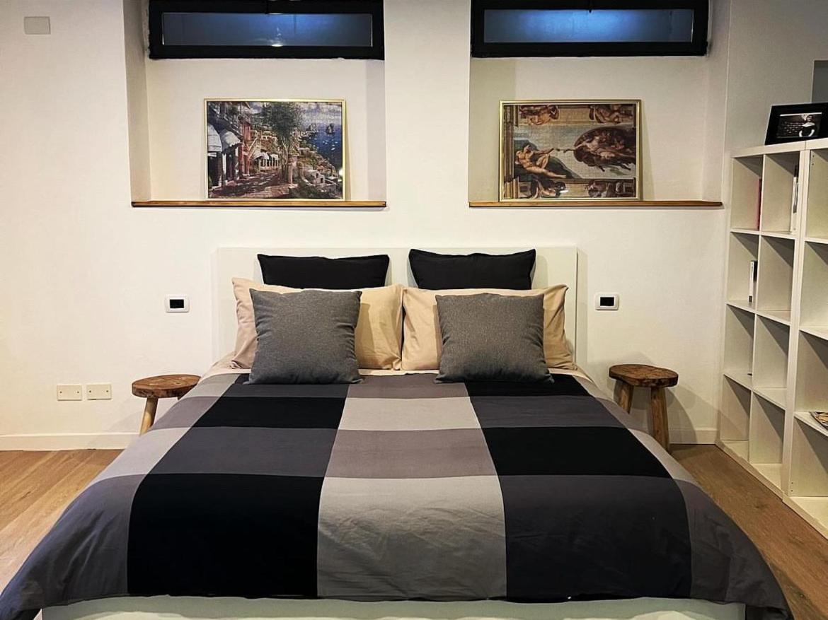 La Perla Apartment มอนซา ภายนอก รูปภาพ
