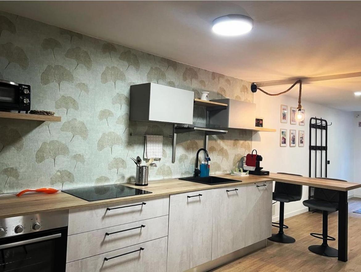 La Perla Apartment มอนซา ภายนอก รูปภาพ